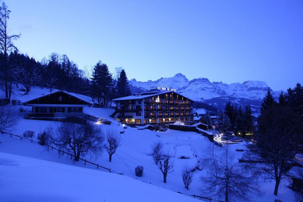 Aux Ducs De Savoie Hotel Combloux Exterior photo